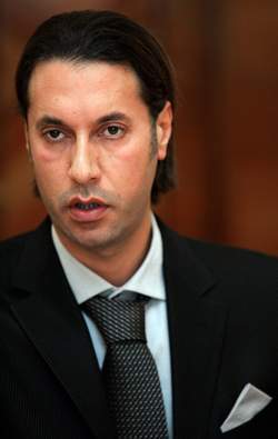 "Je suis l'ancienne petite amie de Moatassem Kadhafi" (photos)