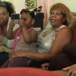 "Des fantômes font l'amour dans mon salon" (vidéo)