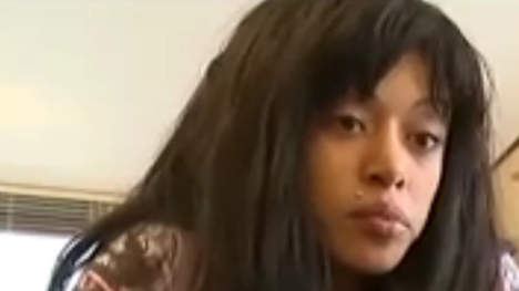 A 5 ans, elle prend des photos hot de sa maman (vidéo)