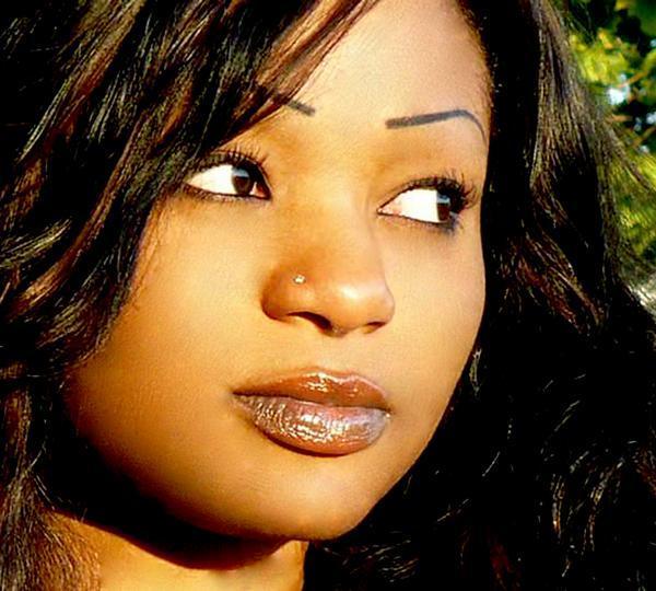 Photo: Voici Thioro, la très belle fille de Youssou Ndour