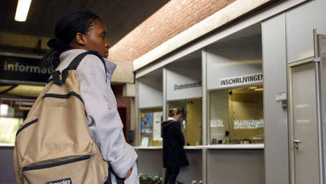 Nouvelles mesures d'inscription pour les étudiants étrangers