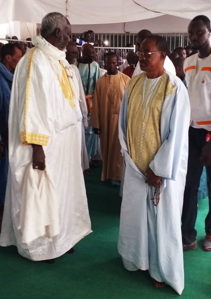 LAYLATUL QADR À TOUBA : Madické Niang auprès du Khalife et de la communauté Mouride LAYLATUL QADR À TOUBA : Madické Niang auprès du Khalife et de la communauté Mouride