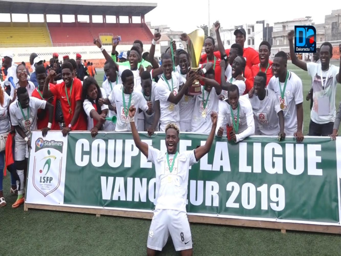 Finale : Diambars bat Génération Foot (2-1) et remporte la Coupe de la Ligue Finale : Diambars bat Génération Foot (2-1) et remporte la Coupe de la Ligue
