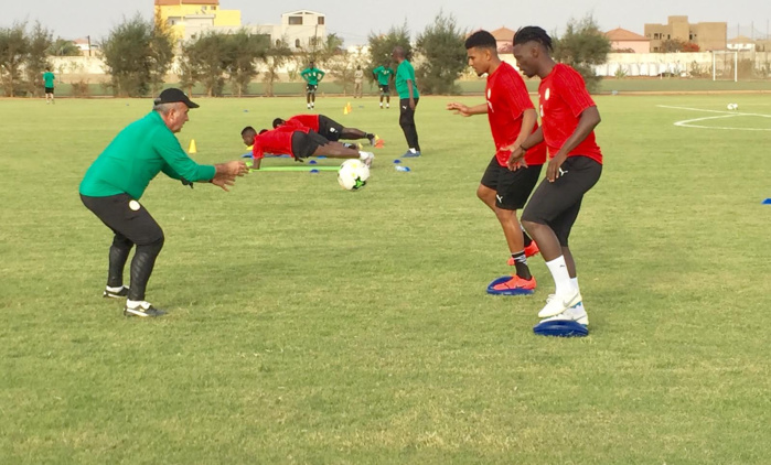 Stage de préparation d’avant CAN 2019 : 20 Lions pour un léger premier galop d'entraînement Stage de préparation d’avant CAN 2019 : 20 Lions pour un léger premier galop d'entraînement