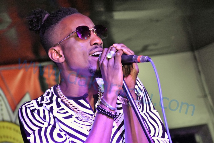 Les Images de la soirée "Spécial Sargal Diène Kaïré" de Elaj Keïta au Saraba Les Images de la soirée "Spécial Sargal Diène Kaïré" de Elaj Keïta au Saraba