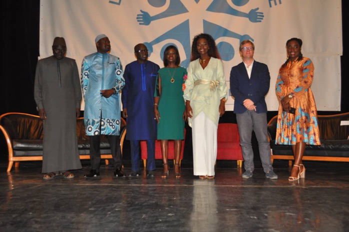 « JOURNEE DE L’ENFANT AFRICAIN » : Thérèse Faye Diouf, DG de l’ANPECTP invite les enfants à s’armer de courage et de bonne volonté pour constituer, demain, un capital humain de qualité conformément à l’axe 2 du PSE.