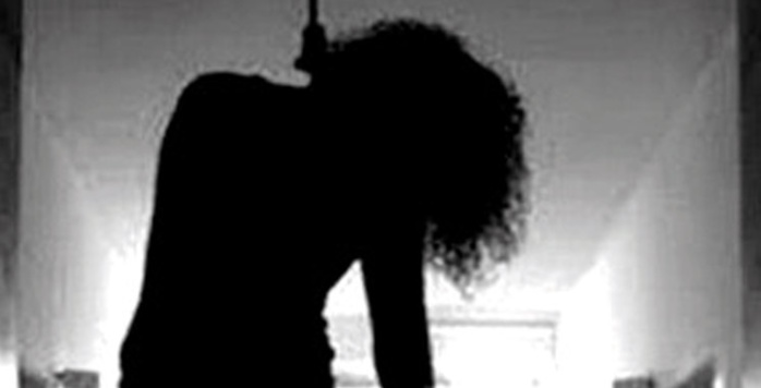 Thiès :  Khady Fall, agent de la Poste âgée de 39 ans, retrouvée pendue dans sa chambre
