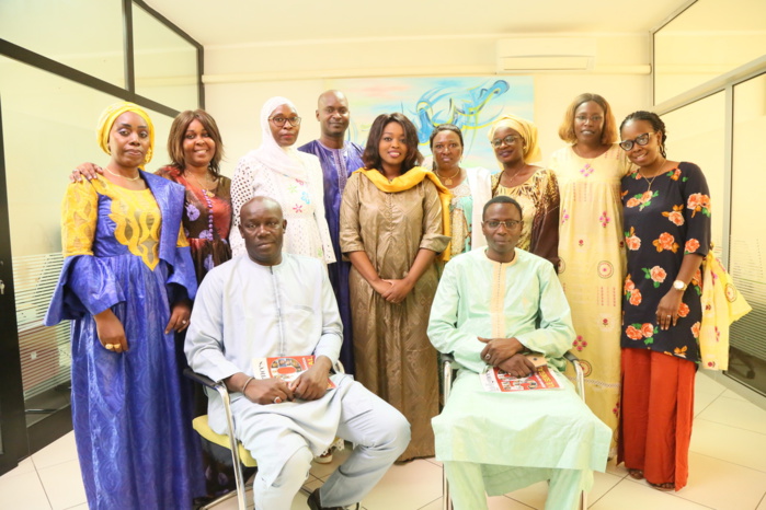 Amy Sarr Fall plébiscitée par des parents d'élèves pour être la marraine de la Journée de l'Excellence du département de Mbacké Amy Sarr Fall plébiscitée par des parents d'élèves pour être la marraine de la Journée de l'Excellence du département de Mbacké