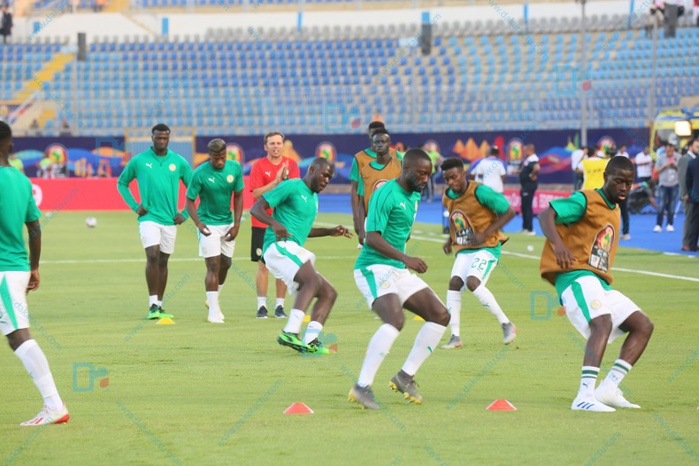 Les images de l'échauffement des Lions du Sénégal Les images de l'échauffement des Lions du Sénégal