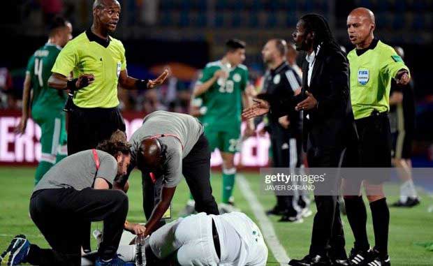 Sénégal-Algérie (0-1) : L’arbitrage du Zambien Janny Sikazwe largement remis en cause