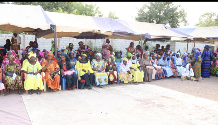Bounkiling : Le ministre de la Femme injecte 226.333.453 francs pour la construction et l'équipement de la maison de la femme, la mise en place d'une ligne de crédit d'un montant de plus d'un demi milliard sur trois ans. Bounkiling : Le ministre de la Femme injecte 226.333.453 francs pour la construction et l'équipement de la maison de la femme, la mise en place d'une ligne de crédit d'un montant de plus d'un demi milliard sur trois ans.