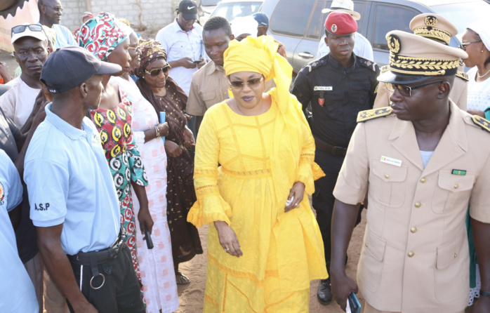 Bounkiling : Le ministre de la Femme injecte 226.333.453 francs pour la construction et l'équipement de la maison de la femme, la mise en place d'une ligne de crédit d'un montant de plus d'un demi milliard sur trois ans. Bounkiling : Le ministre de la Femme injecte 226.333.453 francs pour la construction et l'équipement de la maison de la femme, la mise en place d'une ligne de crédit d'un montant de plus d'un demi milliard sur trois ans.