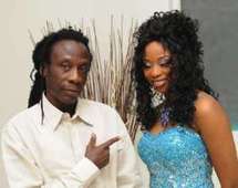 Adjouza: "le fait que mes parents soient engagés politiquement me désavantage."