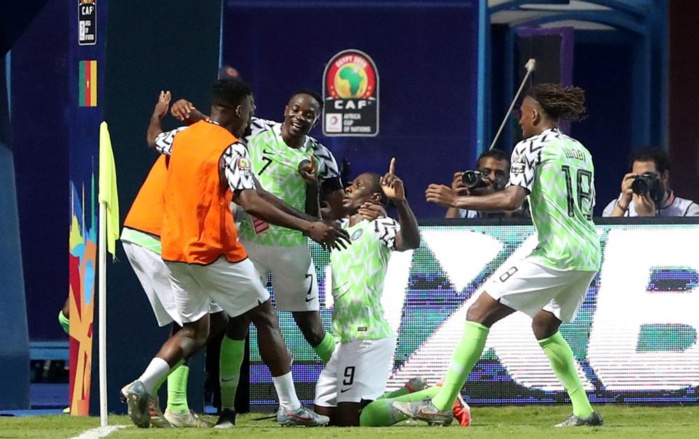 CAN 2019 / Huitièmes de finale : Le Cameroun, tenant du titre, éliminé par le Nigeria (2-3). CAN 2019 / Huitièmes de finale : Le Cameroun, tenant du titre, éliminé par le Nigeria (2-3).