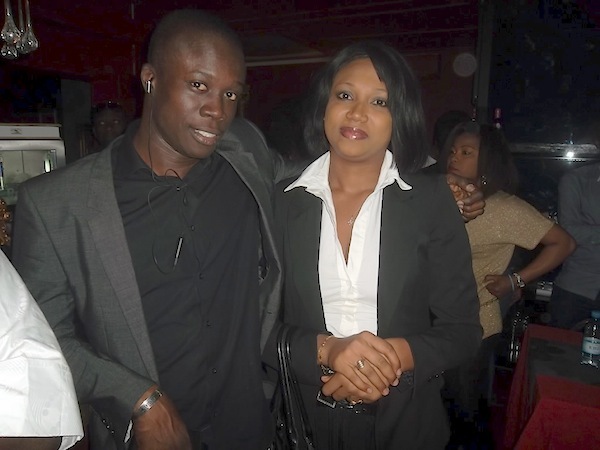 Pa Assane Seck du journal Enquête en compagnie de son épouse Filly de 2STV.