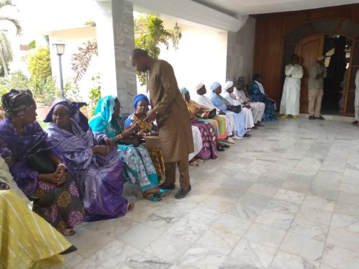 Présentation de condoléances : Abdoulaye Wade envoie une forte délégation chez Ousmane Tanor Dieng Présentation de condoléances : Abdoulaye Wade envoie une forte délégation chez Ousmane Tanor Dieng