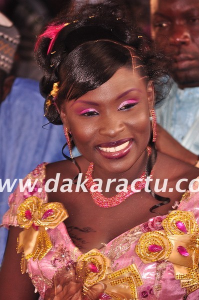 De nouvelles photos du mariage de Ndéye Awa Lo et Alioune Ndiaye...