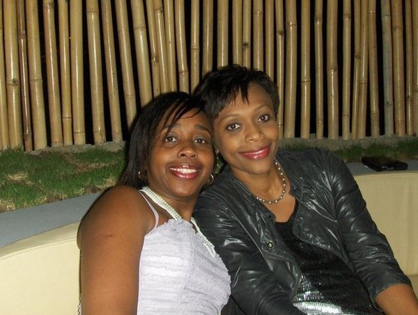 Photo : Voici les deux ravissantes soeurs de Barthélémy Dias