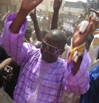 Demba Dia et l'animatrice de la RFM laissent une ardoise de 740 000 fcfa dans un hôtel des Parcelles Assainies