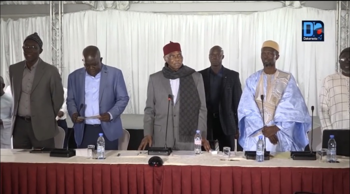 PDS / Wade forme un nouveau Secrétariat National : Karim Wade en pôle position, Oumar Sarr et Cie virés (DOCUMENTS)