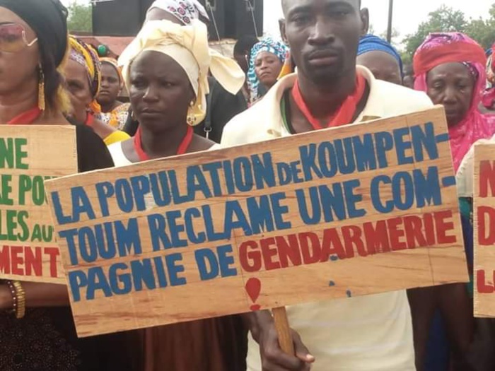 Koumpentoum : Les populations marchent pour réclamer plus de forces de sécurité. (Images)