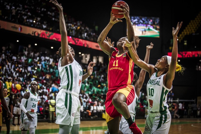 Afrobasket féminin ½ finale Sénégal – Mozambique : Les « Lionnes » rentrent aux vestiaires avec un retard de 16 points (19-35) à la pause