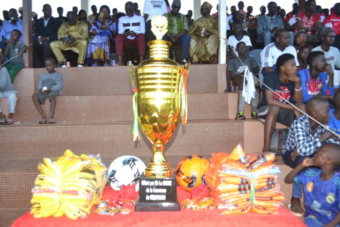 Kédougou / Finale de la coupe du maire : Mamadou H. Cissé gâte sa jeunesse. Kédougou / Finale de la coupe du maire : Mamadou H. Cissé gâte sa jeunesse.