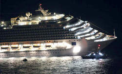 Un navire de croisière s'échoue en Italie : 8 morts, des disparus