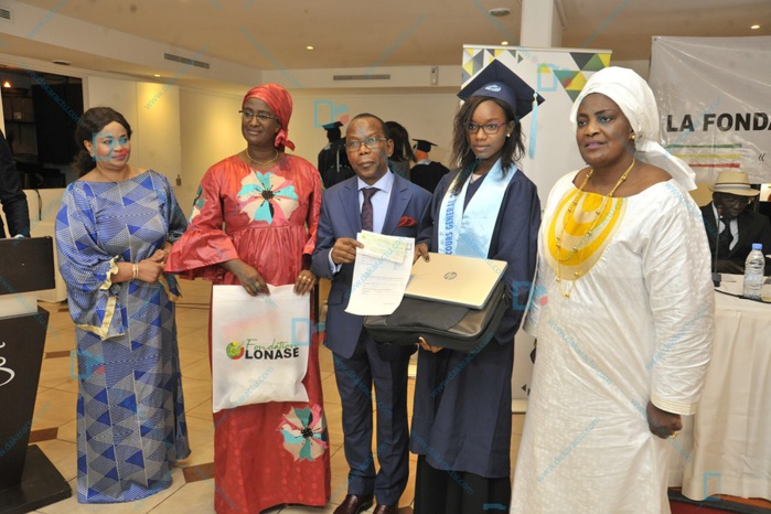 (Images) Les lauréats du concours général 2019 primés par la LONASE (Images) Les lauréats du concours général 2019 primés par la LONASE