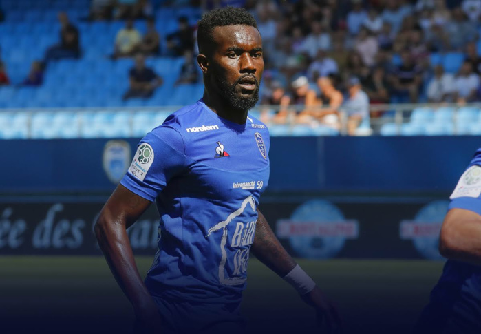 Le Sénégalais Pape Ndiaye Souaré évoque ses débuts avec son nouveau club (Entretien) Le Sénégalais Pape Ndiaye Souaré évoque ses débuts avec son nouveau club (Entretien)