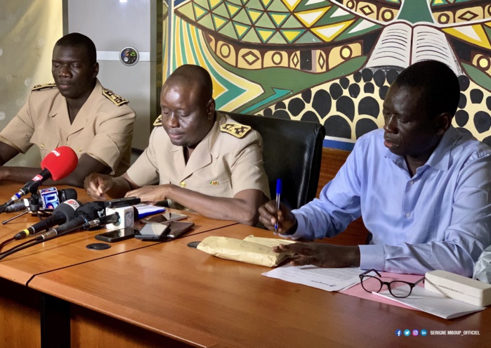 Inondations à Kaolack : Le président Serigne Mboup met à la disposition des sinistrés des motopompes, des kits de détergents, des tonnes de riz... Inondations à Kaolack : Le président Serigne Mboup met à la disposition des sinistrés des motopompes, des kits de détergents, des tonnes de riz...