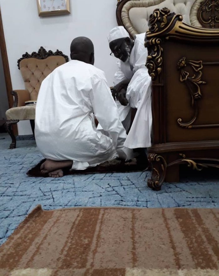 TOUBA / Première visite de Mahammad Dionne après sa sortie d'hôpital auprès du Khalife Général des Mourides TOUBA / Première visite de Mahammad Dionne après sa sortie d'hôpital auprès du Khalife Général des Mourides