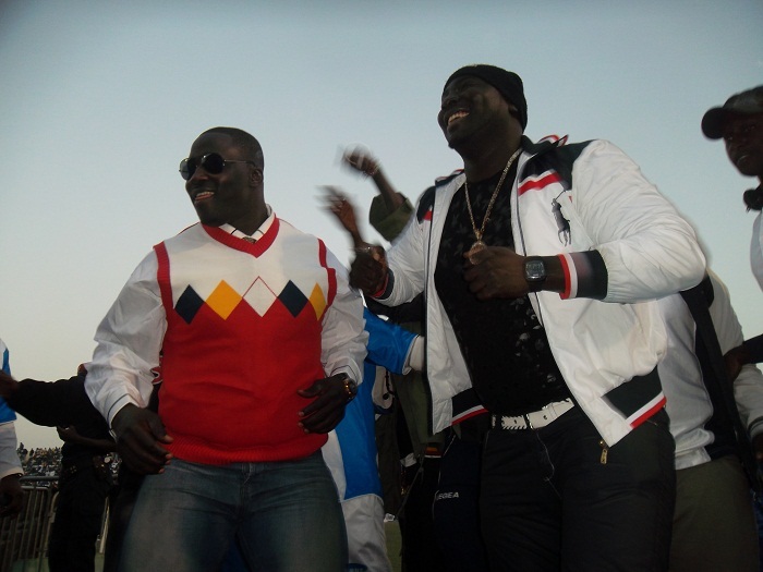 Gris Bordeau et Baye Mandione jouent le fair play