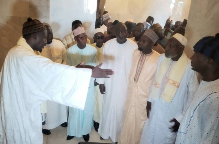 Les images de la visite du Cadre Unitaire de l'Islam au Sénégal dirigé  par son Président Serigne Cheikh Tidiane SY ibn Serigne Abdou Aziz Al Amin ce samedi 7 Septembre 2019 à la grande mosquée Massalikoul Djinane de Dakar .