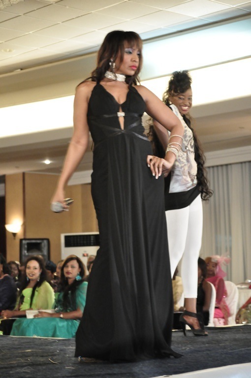 Voici la nouvelle danseuse de Viviane Ndour