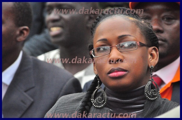 La femme de Cheikh Bamba Dièye au meeting du M23 à Thiès