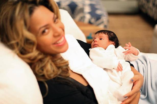 Les photos exclusives du bébé de Beyonce et de Jay-Z