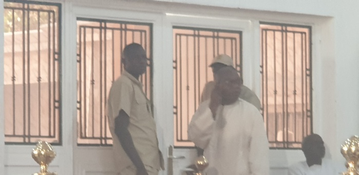 Réception du Président Sall à Touba / La présence remarquée de Serigne Saliou Thioune, Khalife de Cheikh Béthio.