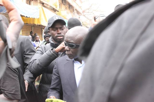 Les images exclusives de Idrissa Seck et de son fils aîné Ablaye Seck face aux policiers