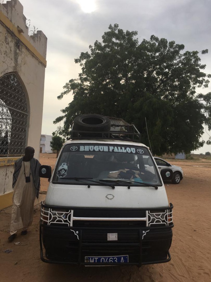 (Exclusif ) INHUMATION AVORTÉE À TOUBA/ Muqadimatul Khidma raccompagne la dépouille de Alex jusqu'à la sortie de la cité religieuse.