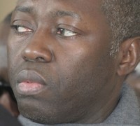 Dernière minute: Deux lacrymogènes dans le véhicule de Mamadou Lamine Diallo.