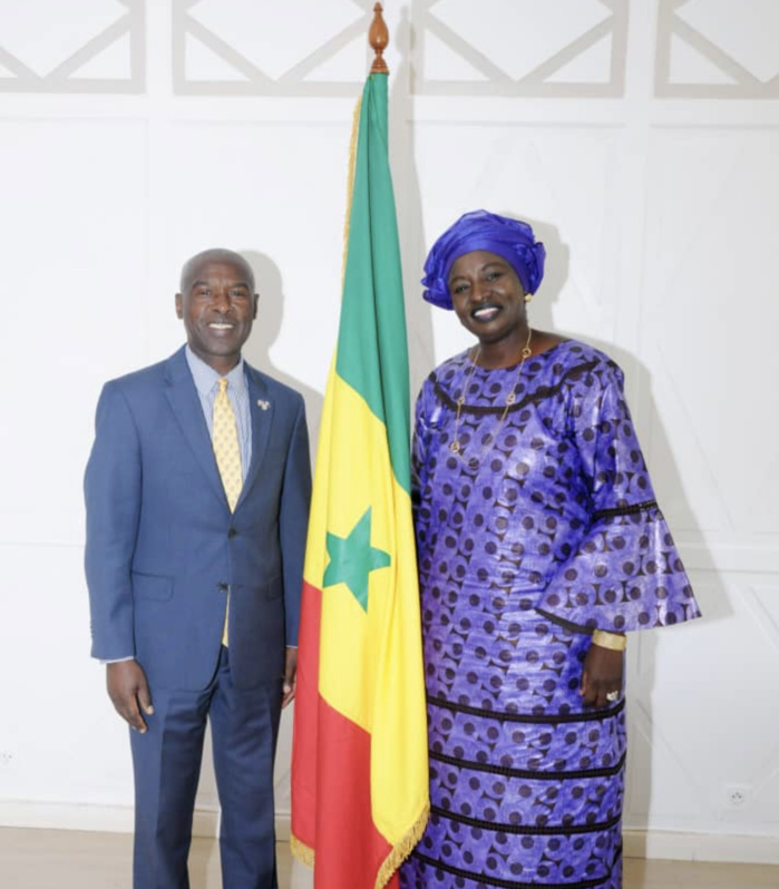 L’ambassadeur des Etats Unis rend visite au Conseil Economique, Social et environnemental.