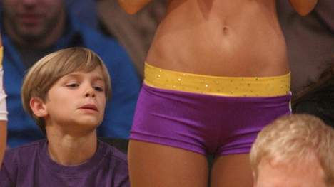 Le fils de David Beckham pris en flagrant délit