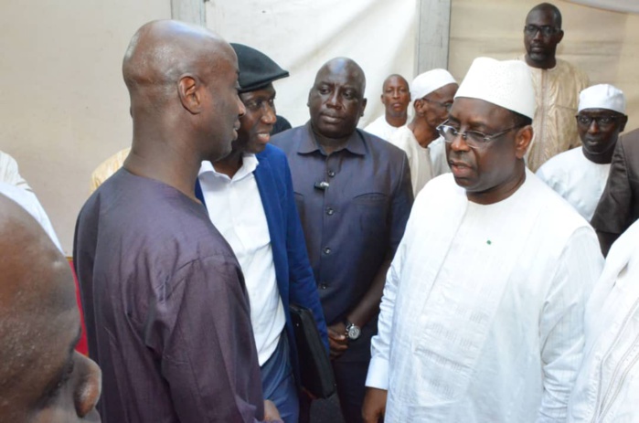 Présentation de condoléances : Macky Sall et Ousmane Sonko chez Alioune Badara Cissé, suite au décès de son fils.