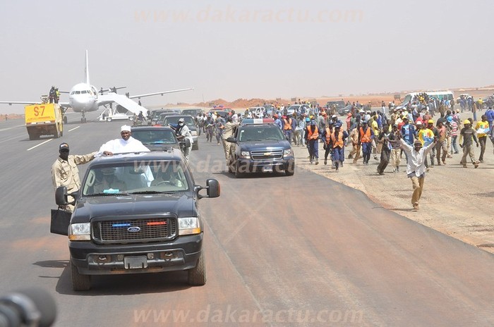 Revivez en images l'atterrissage de la Pointe de Sarène sur la piste de l'aéroport Blaise Diagne de Diass
