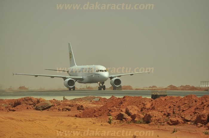 Revivez en images l'atterrissage de la Pointe de Sarène sur la piste de l'aéroport Blaise Diagne de Diass