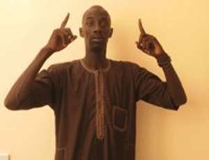 Omar Faye de Leral Askan Wi répond à Wade.