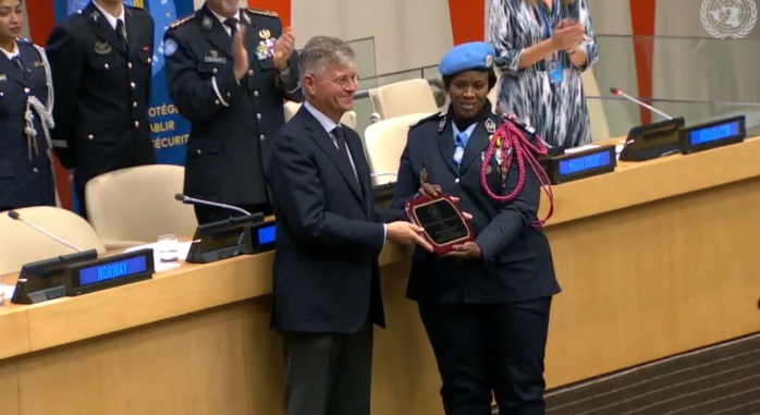 Prix de la policière des NU : La commandante Seynabou Diouf honorée devant ses pairs à New York.