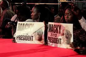 Les jeunes de la coalition Macky 2012 accusent le Pds et menacent