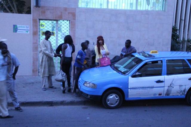 Adja Diallo ivre pète les plombs, insulte à droite et à gauche, au Ngalam (Photos exclusives)